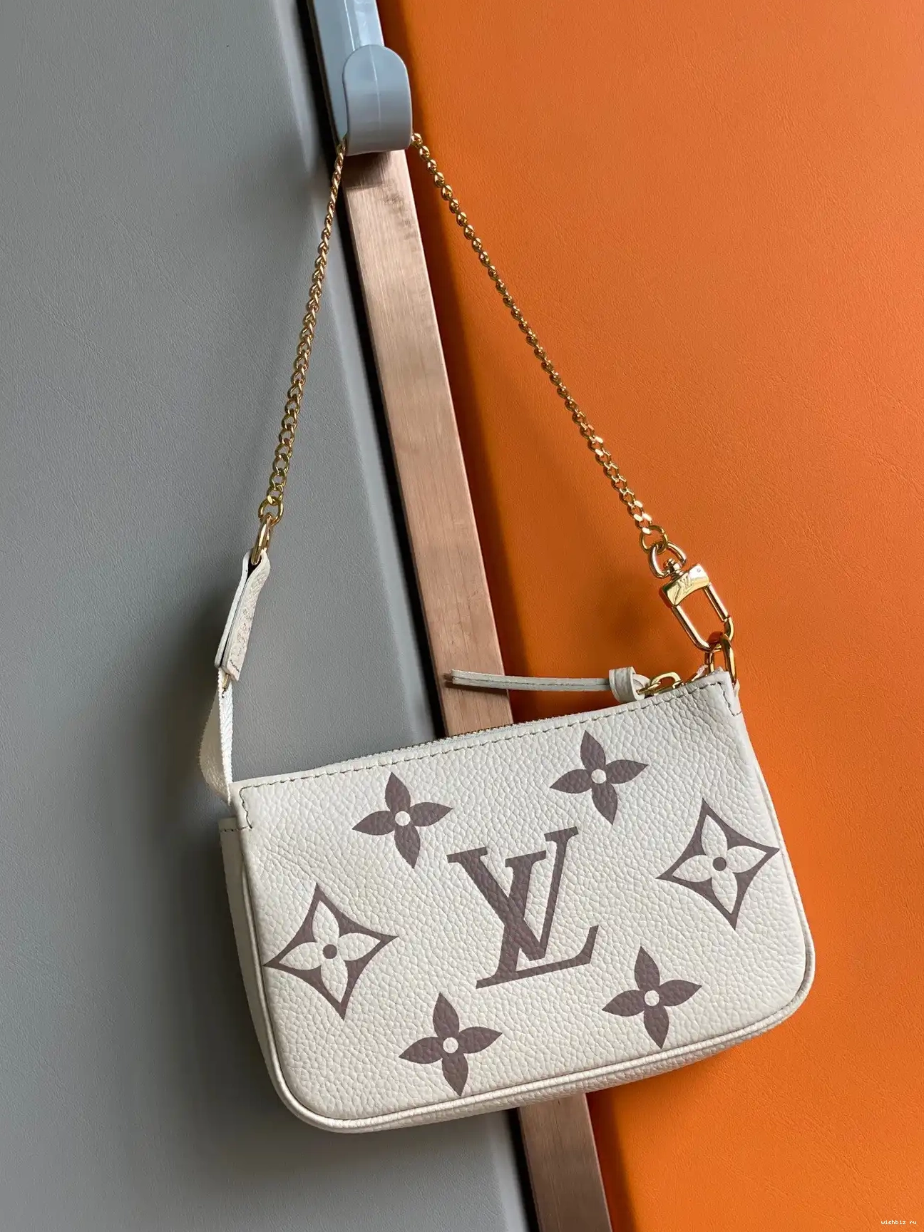 WIS POCHETTE LOUIS VUITTON MINI ACCESSOIRES 0703